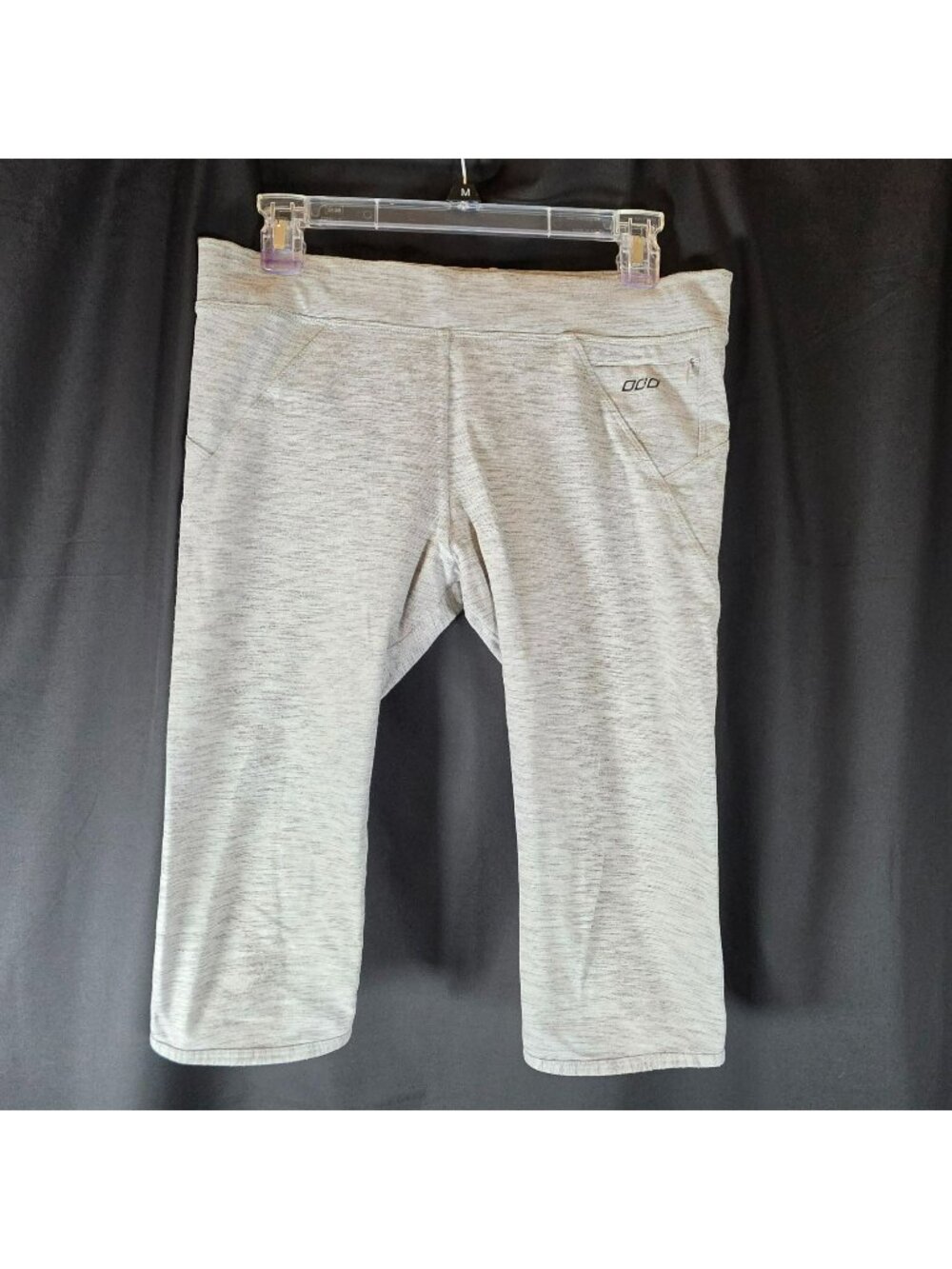 Lorna Jane Gray 3/4 Length Leggings Zip Pocket Approx Small 30" Heather Gray